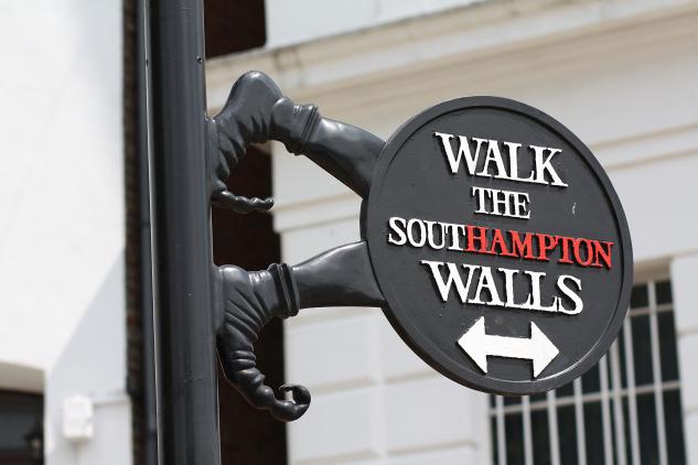 southampton-walk-the-walls